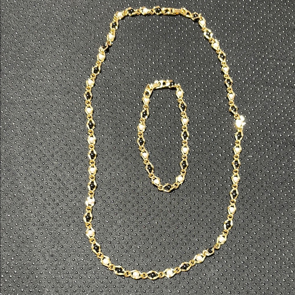 Elegant Gold and Black Jewelry Set